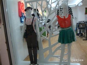 定海新街服装店转让