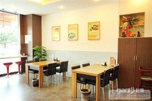 鄞州万达商圈堇山中路装修饭馆转让