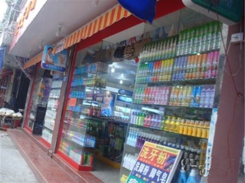 化妆品空店转让,转店不转货