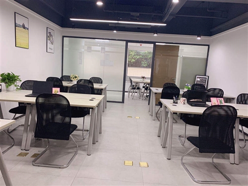 钱江新城众创空间联合办公室，小面积 全包型 可短租 地铁口