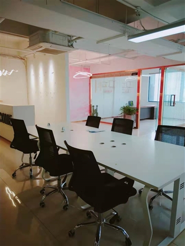 东新路的创新中国产业园有精装大型办公室直租 可注册
